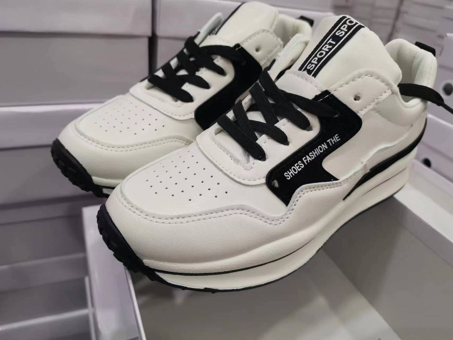 Alison – Ademend Lage Top Platte Zool Casual Schoenen