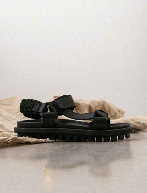 Colin – Gevouwen Textuur Sandalen voor Mannen