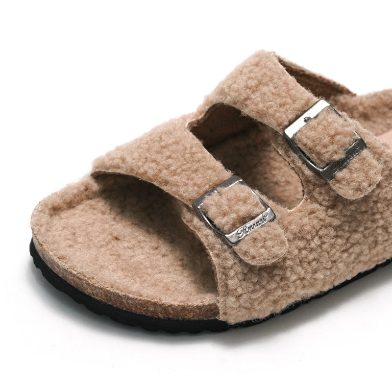 Jacqueline – Warme Strandslippers met Gesp