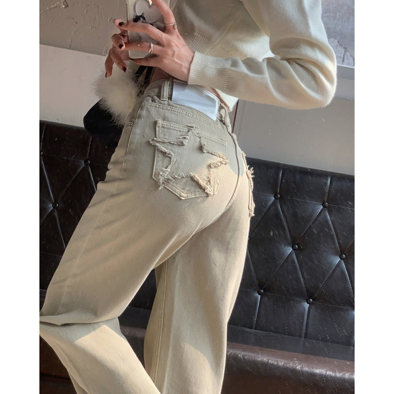 Carol – Retro Vrouwelijke Jeans met Pentagram Achterzak