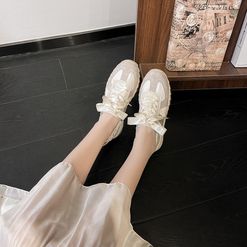 Abigail – Retro Platte Slofjes met Ademend Comfort