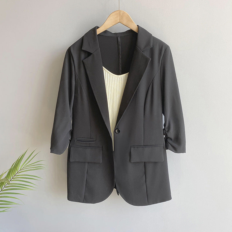 Gabrielle – Minimalistische Damesblazer met Effen Kleur en Revers