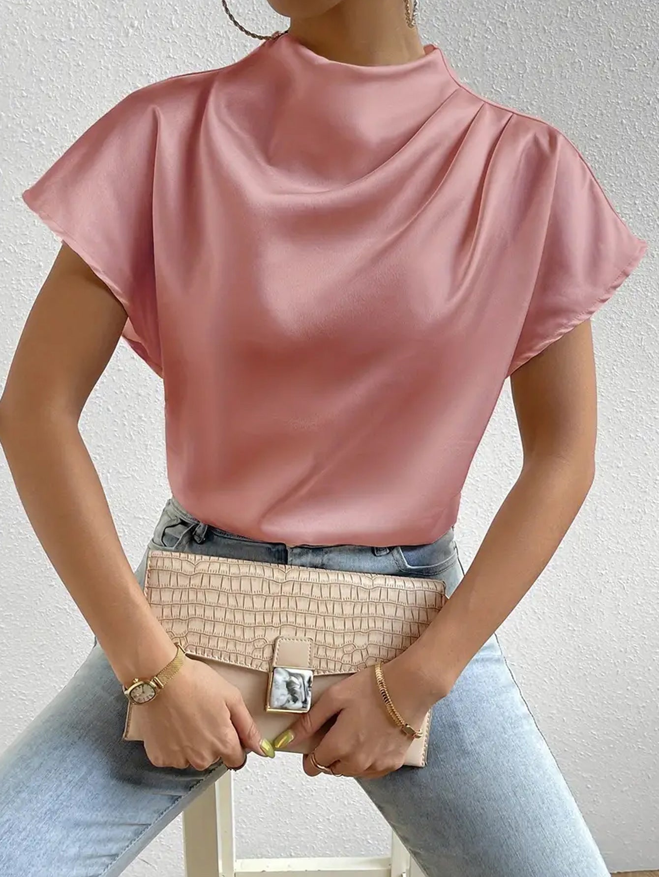 Joy – Losse Damestop met Ronde Hals en Effen Kleur