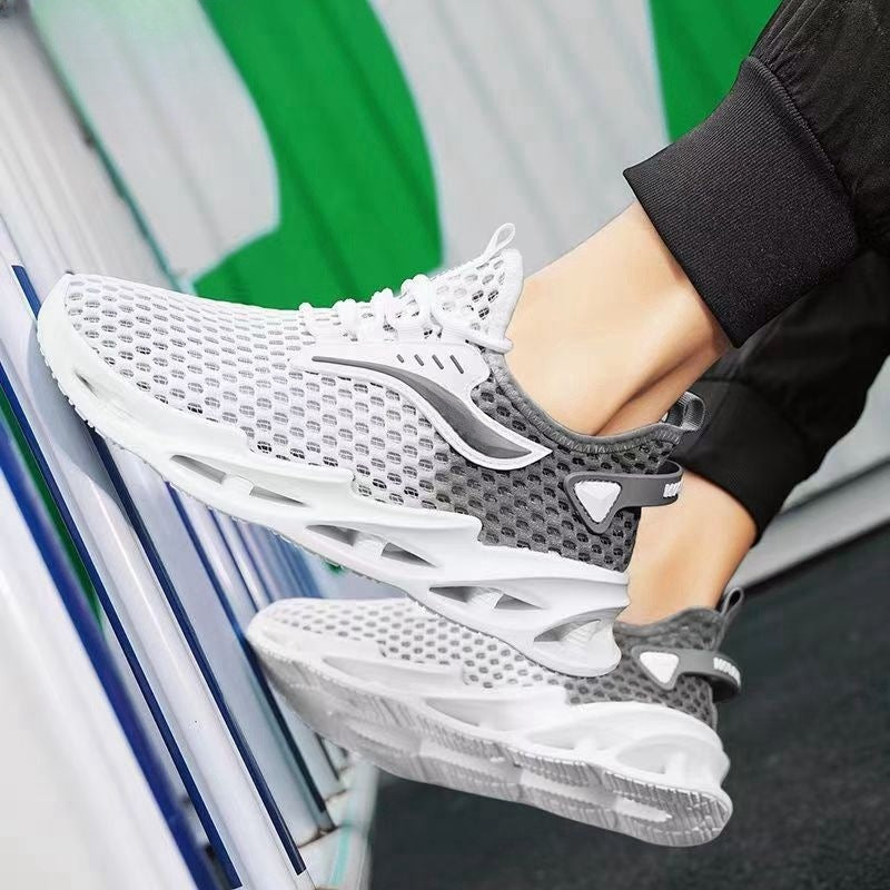 Jordan – Lage Sneakers met Mesh en Holle Zool