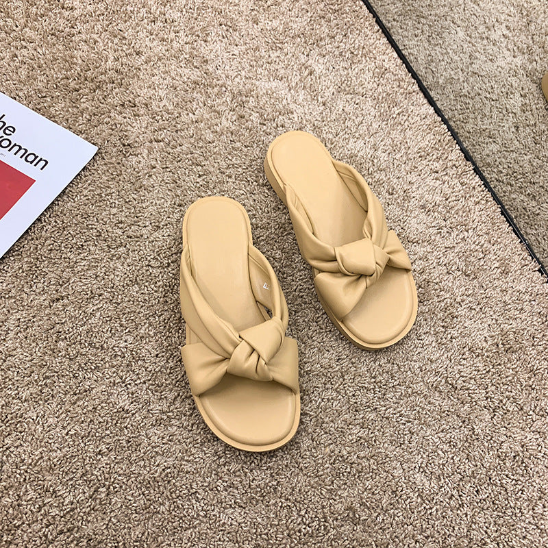 Kathleen – Eenvoudige Zwarte Lage Hakken Zomerslippers met Zachte Zool