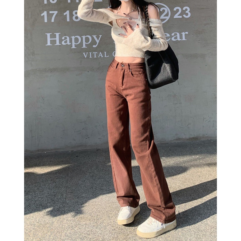 Carol – Retro Vrouwelijke Jeans met Pentagram Achterzak