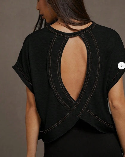 Katy – Gebreide Top met Batwing Mouwen en Uitsnijding