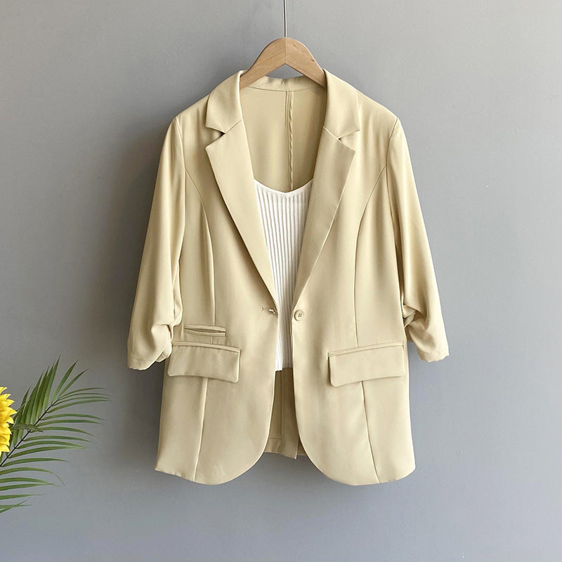 Gabrielle – Minimalistische Damesblazer met Effen Kleur en Revers